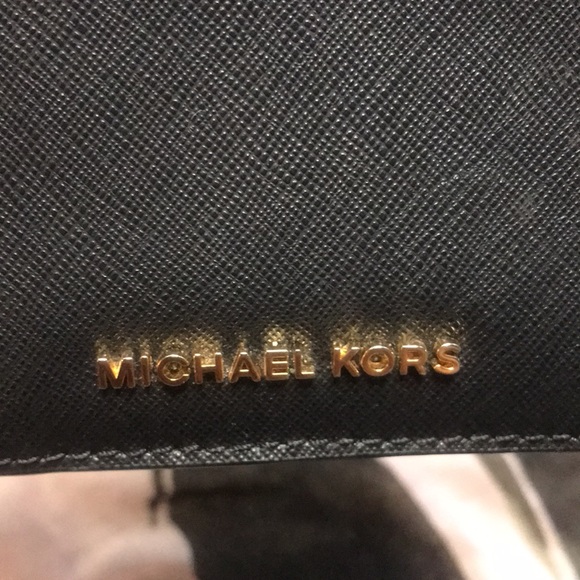 Michael Kors Black bifold wallet - Picture 3 of 12